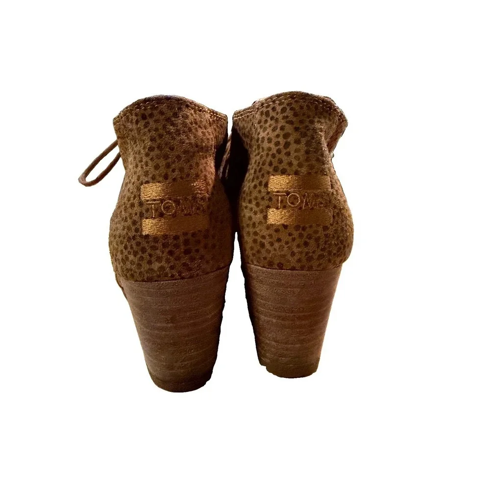 Toms Kala Womens 7 Boots Tan Suede Cheetah Print Lace Up Round Toe Wedge Bootie